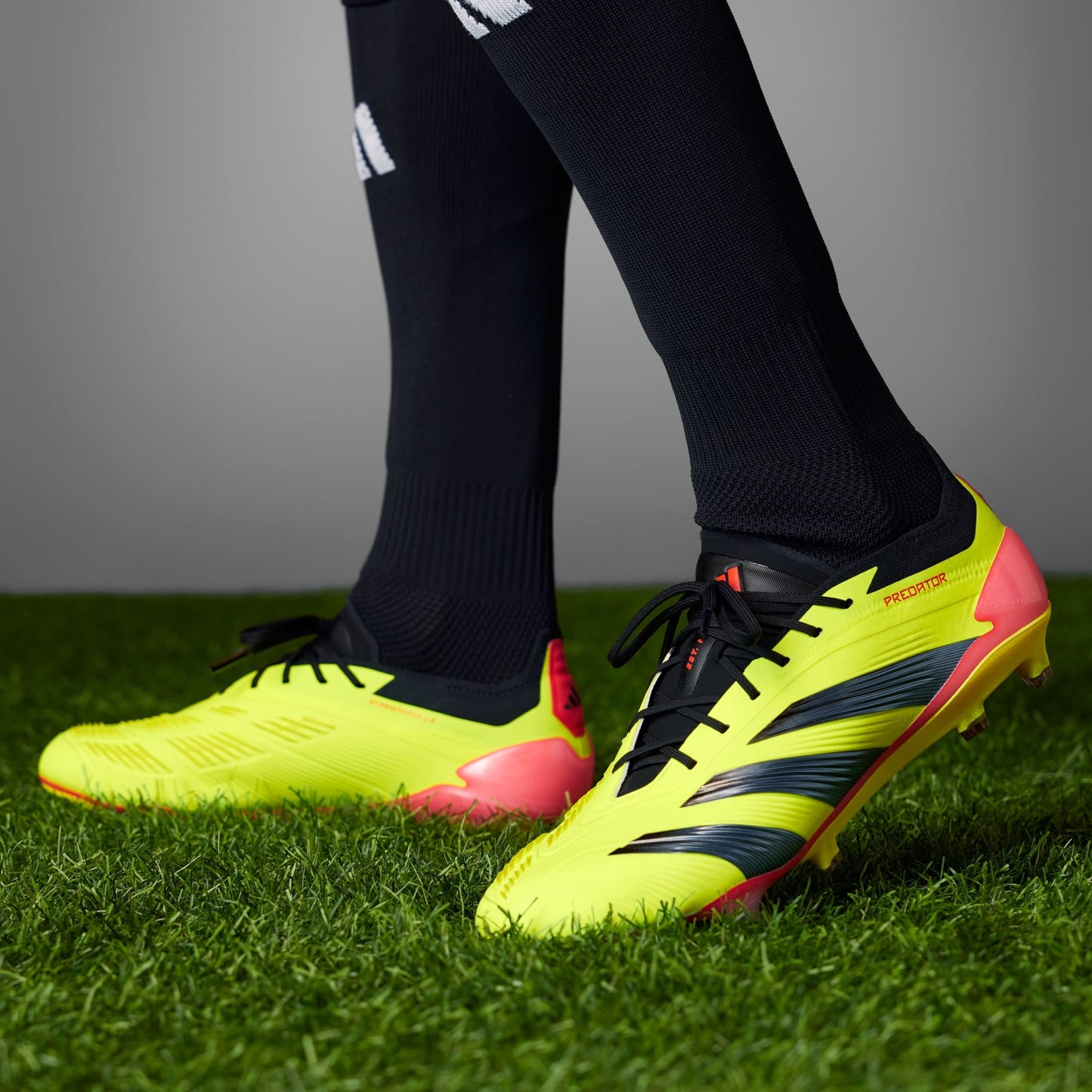 Shopifi™  Predator Elite Firm Ground Football Boots